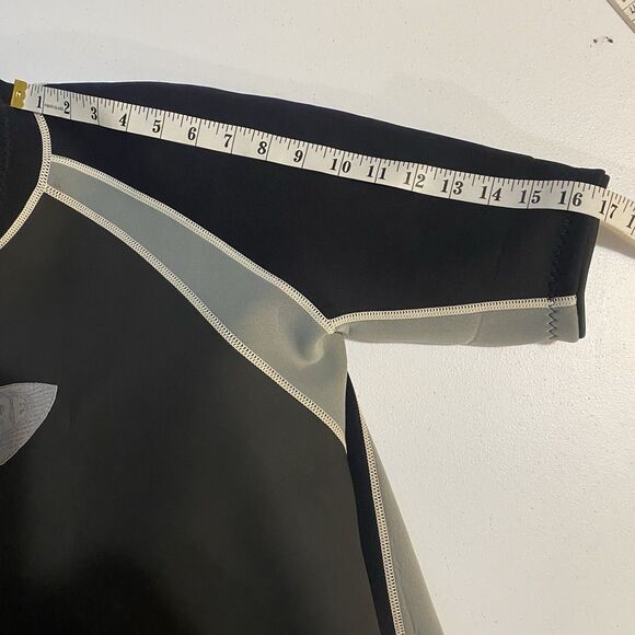 BARE Wetsuit Women's Size XL Wake Shorty Stretch Beach Vacation Workout - Picture 7 of 12